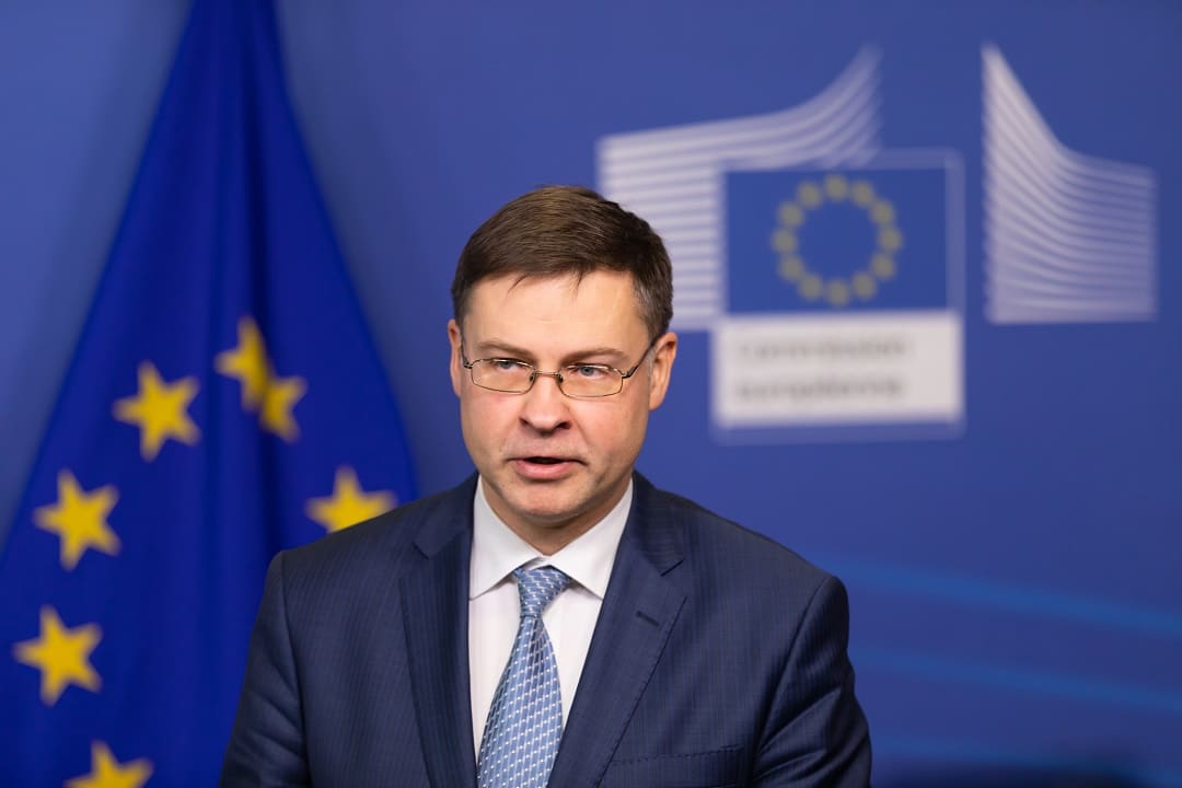 Dombrovskis监管数字货币