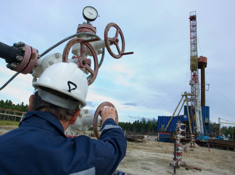 加拿大公司委托3个比特币挖矿单位重启艾伯塔省的油井