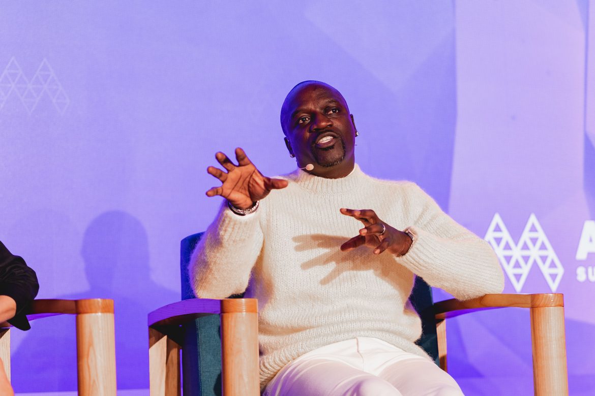 Akon讨论Akoin加密货币 