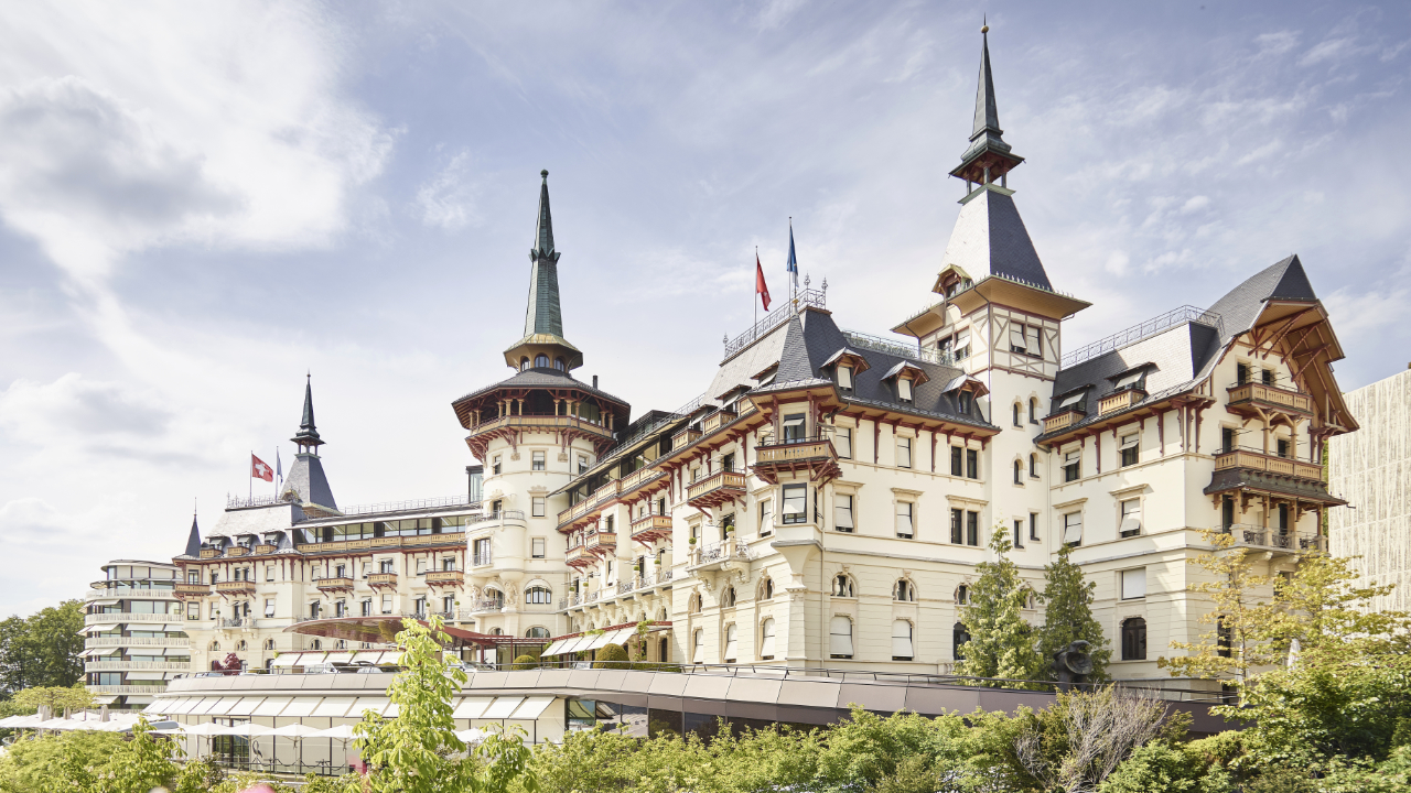 随着瑞士酒店多尔德大酒店的兴起，酒店比特币